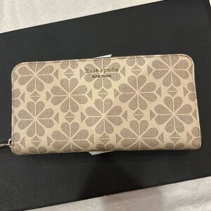 Gentle used Kate Spade Wallet